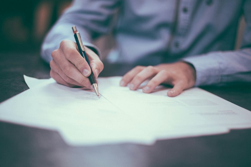 Co-Signing a Loan: Risks and Responsibilities