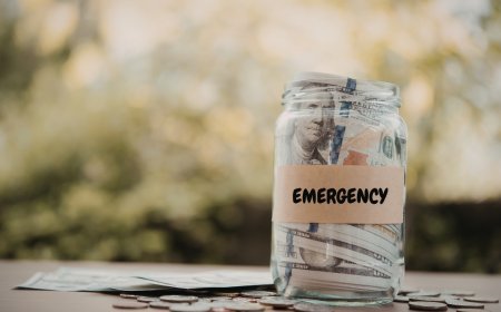 Building a Bulletproof Emergency Fund in 2026: Sizing, Funding Strategies, and Where to Park It