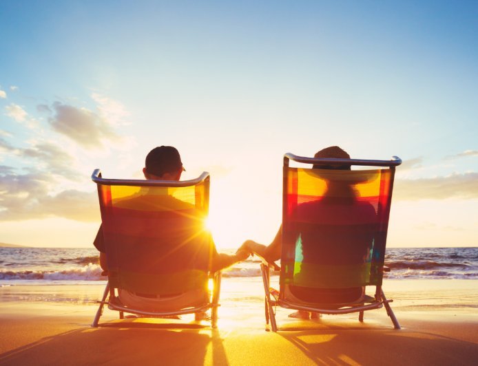 Early Retirement Strategies: FIRE Movement Basics and Realistic Paths for Average Earners