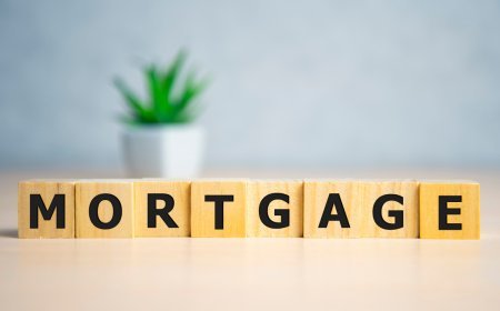 Should You Buy or Refinance a Home in 2026? Mortgage Rate Outlook and Smart Strategies