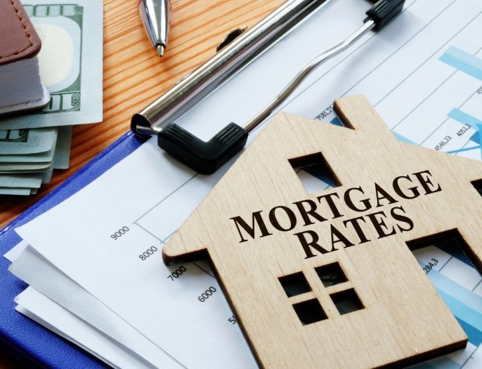 Mortgage Rates Are Stuck Near 6.5% This Summer: What Buyers and Refinancers Should Actually Do