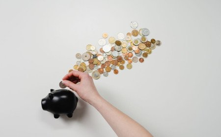 Sinking Funds Explained: How to Stop Irregular Bills From Wrecking Your Budget
