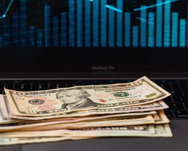 Nasdaq Hits a Record as Treasury Yields Hover Near 5%: What It Means for Investors