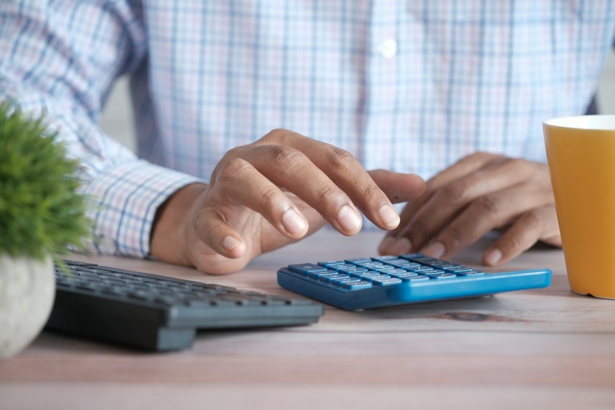 Standard Deduction vs. Itemizing: How to Decide Which Saves You More